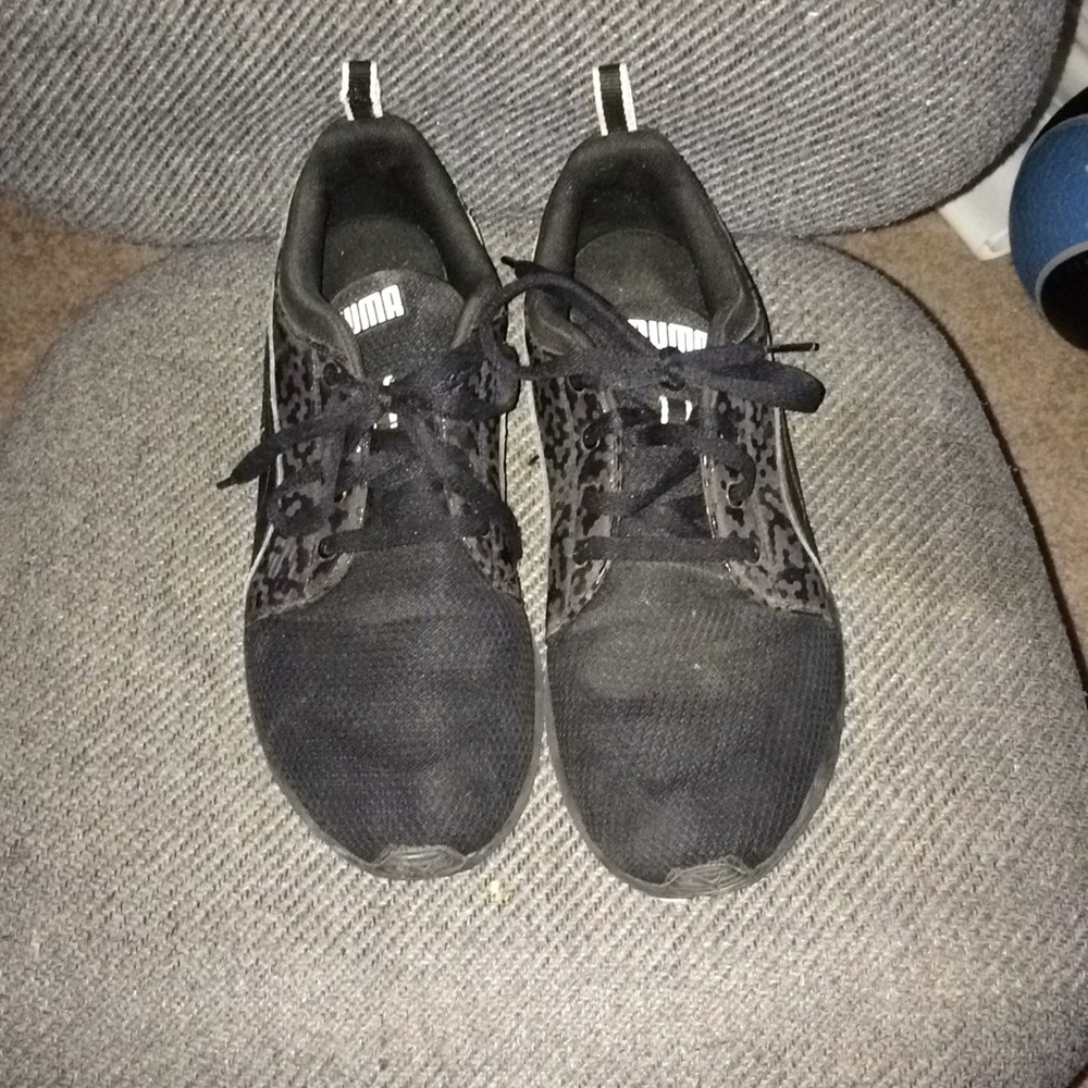 Men’s Puma Athletic shoes
